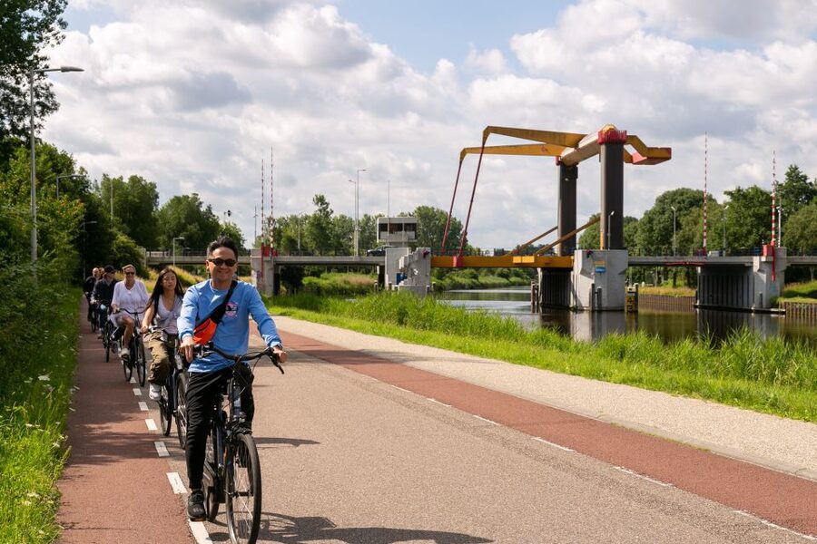 Amsterdam: Windmill, Cheese, and Countryside E-Bike Tour - Monnickendam and Katwoude