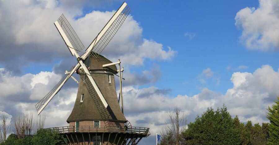 Amsterdam: Windmill Guided Tour - Starting at the souvenir shop