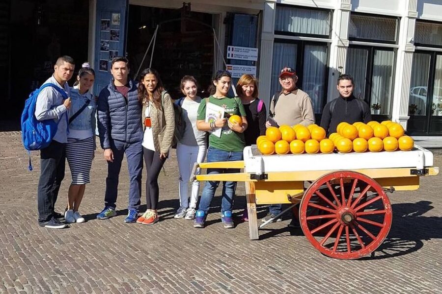 Amsterdam: Windmills, Edam, Volendam and Marken Private Tour - Volendam: harbor food and old fishing-village character