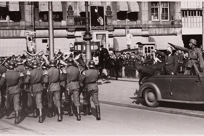 Amsterdam: World War II Private Walking Tour - Key points at a glance