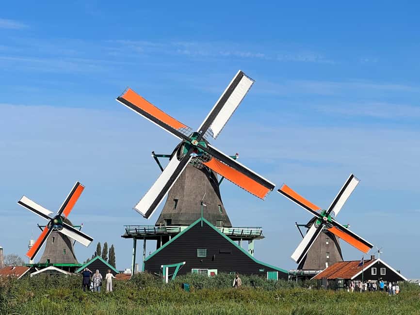 Amsterdam: Zaanse Schans and Giethoorn Guided Combo Tour - Leaving Amsterdam at 8:30 AM