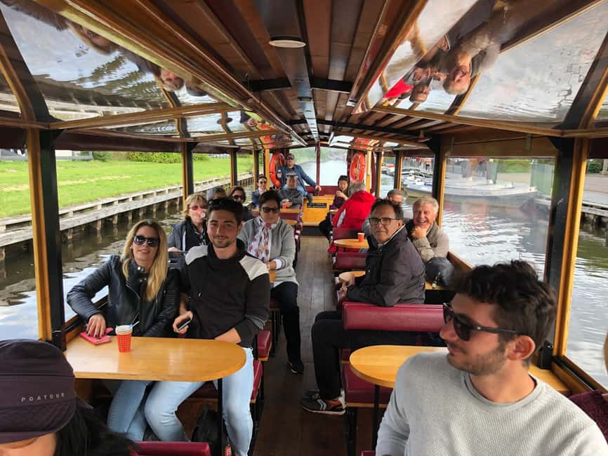 Amsterdam: Zaanse Schans and Giethoorn Guided Combo Tour - The 105-minute ride to Giethoorn