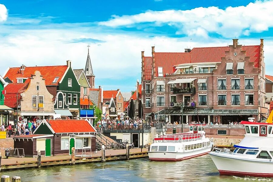 Amsterdam: Zaanse Schans, Edam, Volendam & Marken Bus Tour - Zaanse Schans and the first windmill views