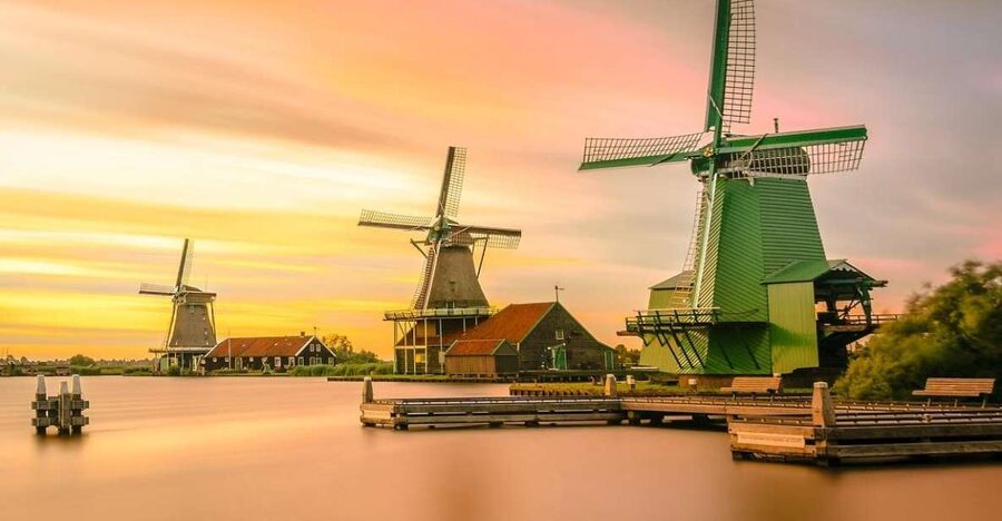 Amsterdam: Zaanse Schans, Windmills & Giethoorn Private Trip - What the $443 price includes