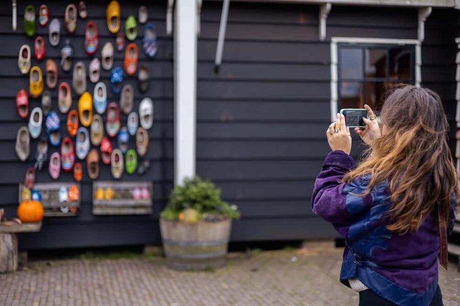 Amsterdam: Zaanse Schans windmills & Volendam Guided Tour - Who will enjoy this tour most?