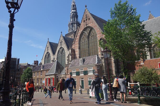 Anne Frank and Amsterdam Jewish History Walking Tour - The guides make or break this experience