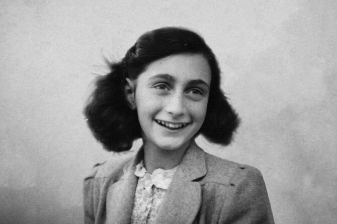 Anne Frank Small Group Walking Tour - Key points at a glance