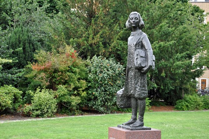 Anne Frank Small Group Walking Tour - Ending at the Anne Frank Statue