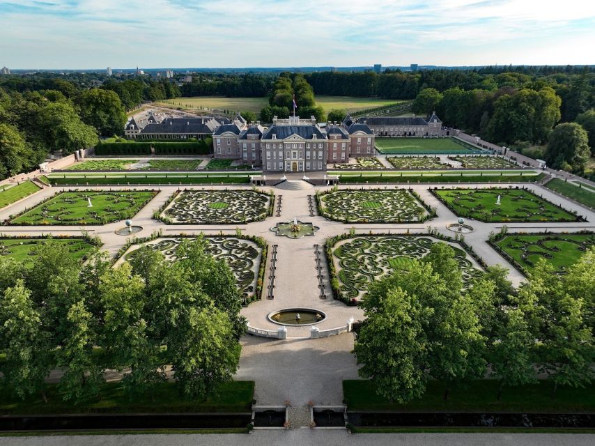 Apeldoorn: Het Loo Palace Entry Ticket - The Baroque gardens created by Willem and Mary