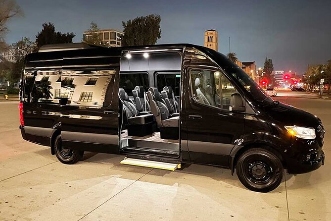 Arrival Private Transfer Amsterdam Airport to Amsterdam City Center by Minibus - From Schiphol arrivals to your Amsterdam hotel