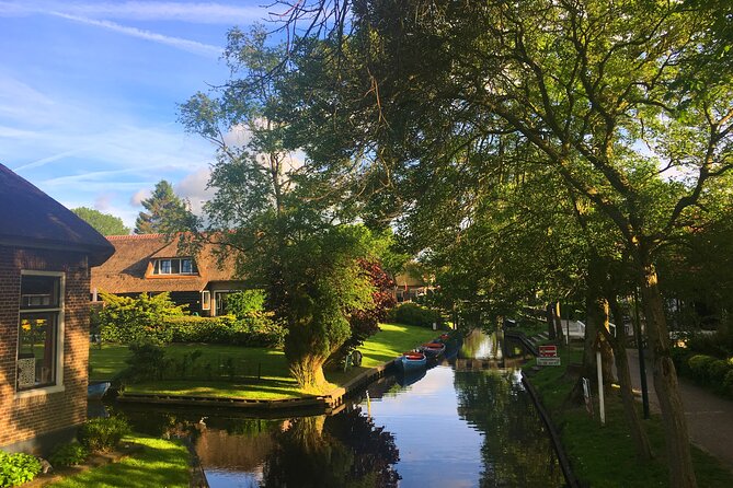 Best of Dutch Countryside: Giethoorn, Windmills, Secret Villages - Why this countryside day trip works