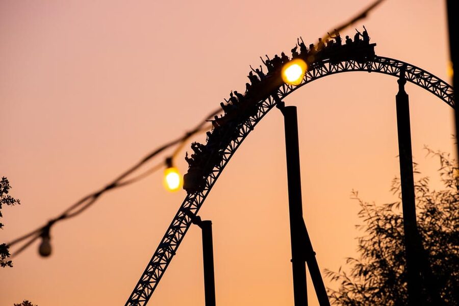 Biddinghuizen: Walibi Holland Entry Ticket - Consider the atmosphere and seasonal timing