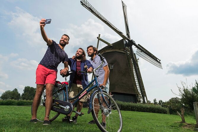 Bike Rental in Amsterdam - Picking up a bike and getting set