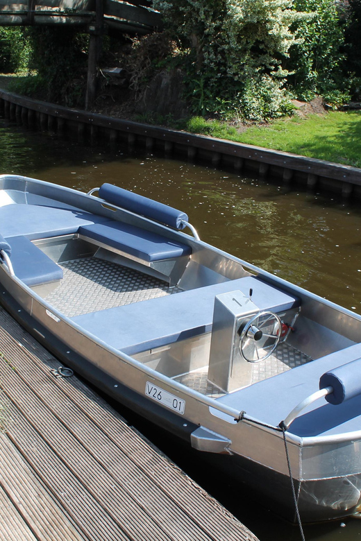 Boatrental 2 Hours 8 Person with Steeringwheel and cushions - Key Points to Know Before You Go