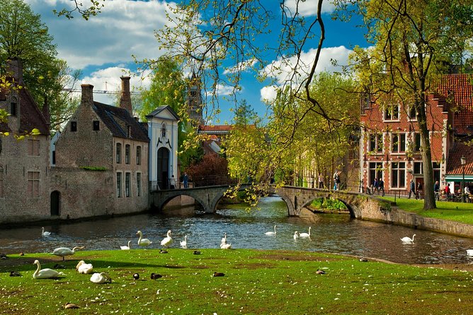 Bruges bus tour from Amsterdam - Making the most of two hours alone