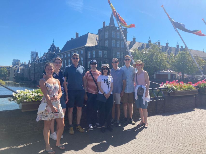 Centre The Hague On Foot with Wonderful Storyteller - 2hr - Pace, group experience, and guide style