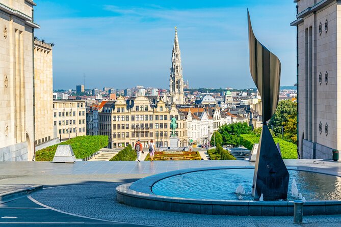 Charms of Brussels and Bruges Day Trip from Amsterdam - Guides are the strongest part of the day