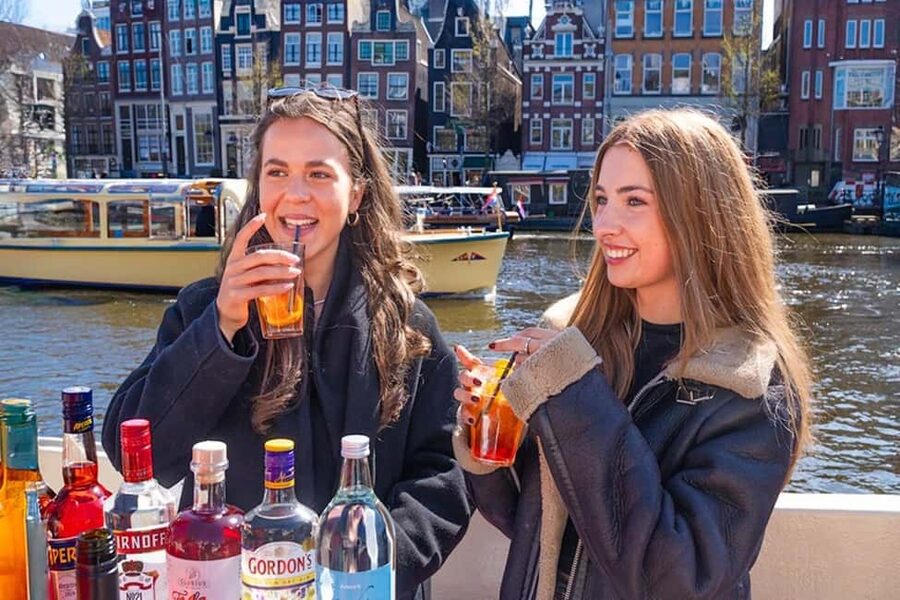 CHEESE AND DRINKS TOUR: A TASTE OF AMSTERDAM ON THE CANALS - Amsterdam Centraal and the Eastern Docklands