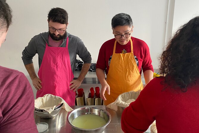 Cheese making workshop next to De Hallen, heart of Amsterdam - How Ten Katemarkt fits into the outing