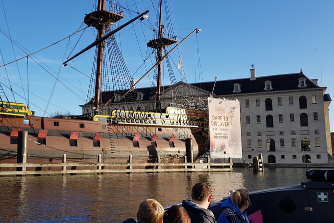 Classic Salonboat Tour in Amsterdam Including Cheese and Wine - Cheese, wine, and the Dutch angle