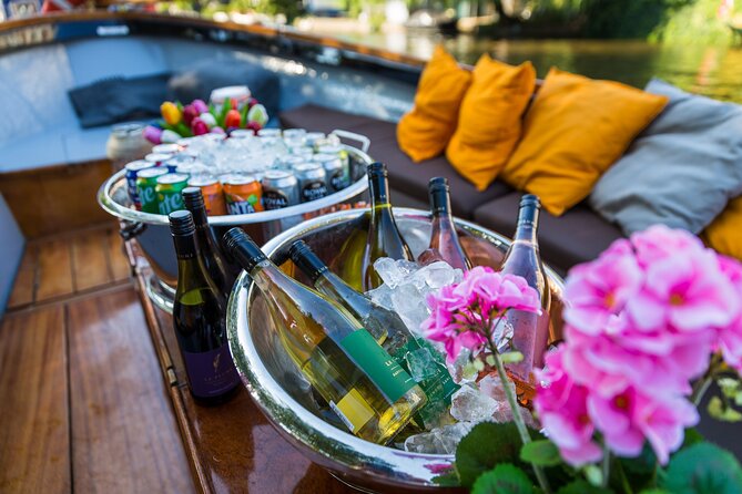 Classic Salonboat Tour in Amsterdam Including Cheese and Wine - Museum Quarter views and central city sights
