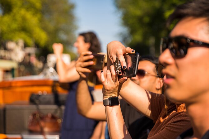 Classic Salonboat Tour in Amsterdam Including Cheese and Wine - Why the salonboat makes a difference