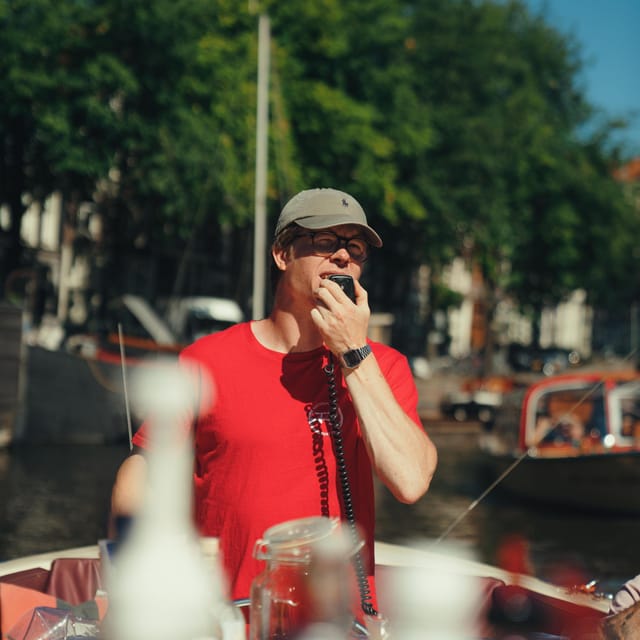 COZY AND FUN CANAL TOUR: A UNIQUE JOURNEY THROUGH AMSTERDAM - Stopera, Herengracht, and the Classic Canal Belt
