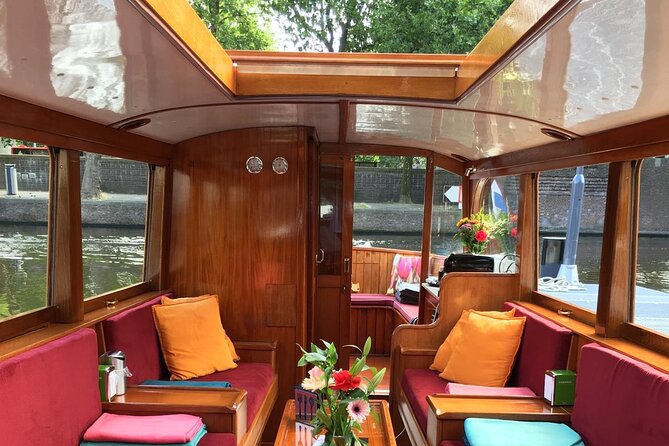 Cruise Amsterdam like a Local — Small Group 12 pax - The best time to choose