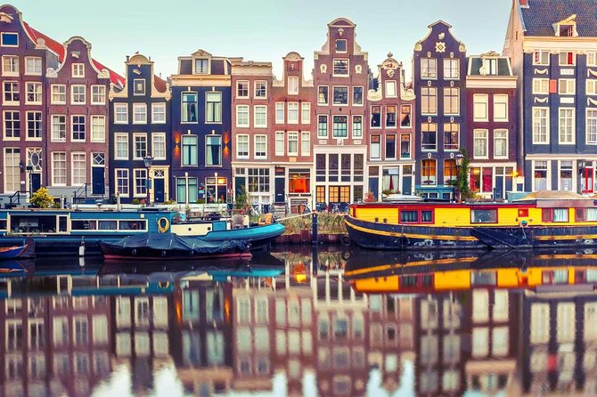 CULTURE Cultural city tour - Canals, monarchy, religion, and everyday life
