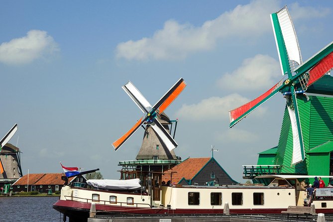 Day Trip from Amsterdam to Zaanse Schans Windmills and Volendam - Zaanse Schans: windmills with working machinery