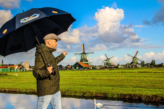 Day Trip to Zaanse Schans, Edam, Volendam and Marken from Amsterdam - Simonehoeve: cheese making and the famous wooden clog