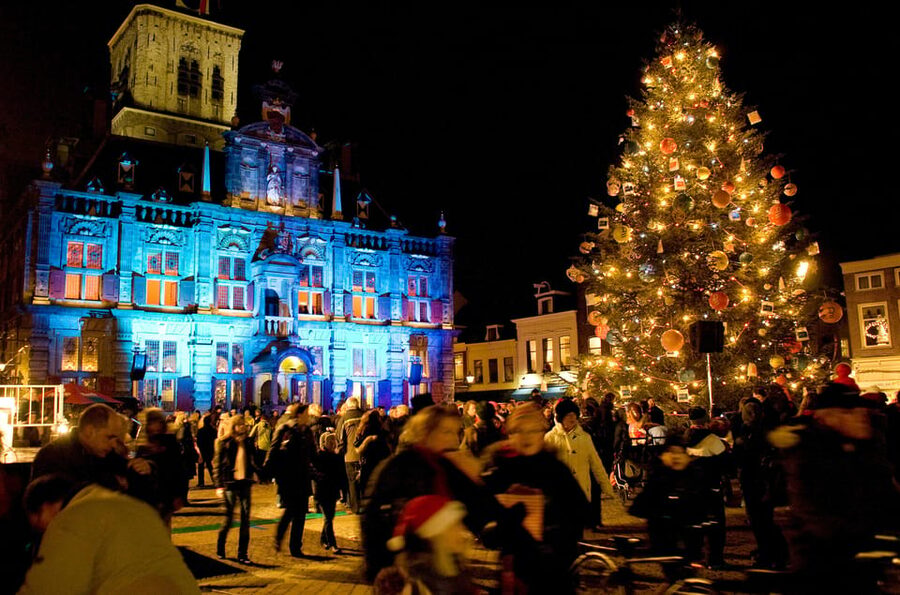 Delft: Christmas Walk with Oliebollen and Glühwein - Why Delft works so well at Christmas