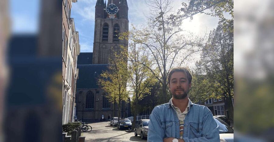 Delft: Dive into the Golden Age on a Private Walking Tour - Language Choices and Guide Quality