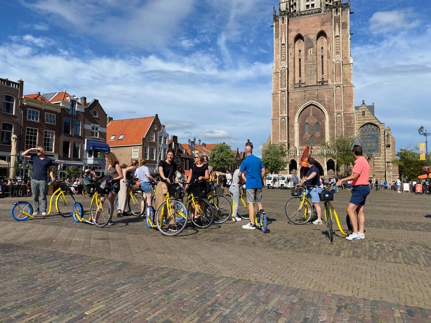 Delft - Step/scootertour in and around the city - The Old Church and its famous lean