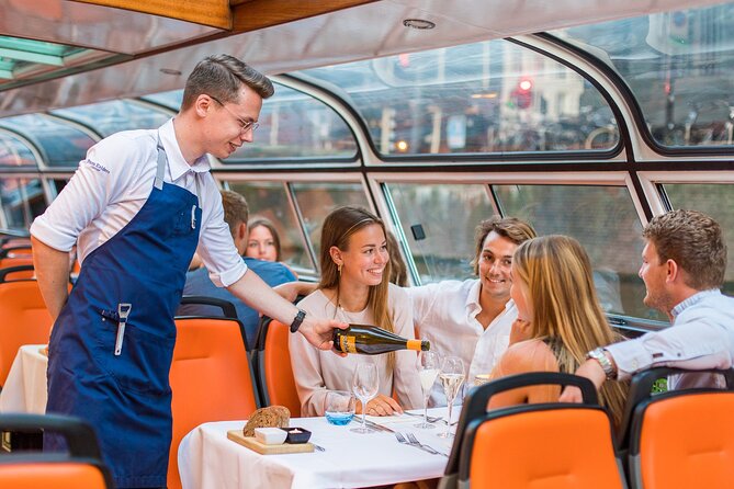 Dinner Canal Cruise Amsterdam: 4-Courses Including Drinks - Starting at Prins Hendrikkade in central Amsterdam