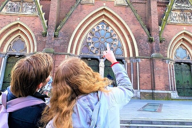Discover Haarlem with a self-guided Outside Escape city game tour - Starting at Haarlem Station and the Bakenessergracht