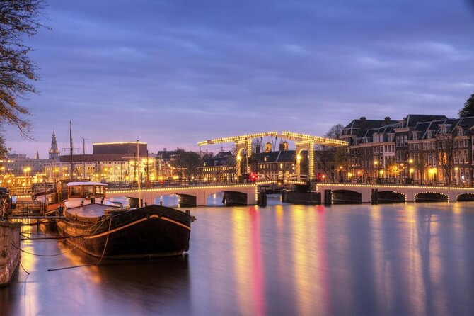 Discover Holland in one day Private Tour Holland Private Guide Holland - Molen de Vriendschap is more than a photo prop