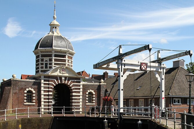Discover Leiden's Highlights: Your Self-Guided GPS Tour - De Put windmill and the Rembrandt family story