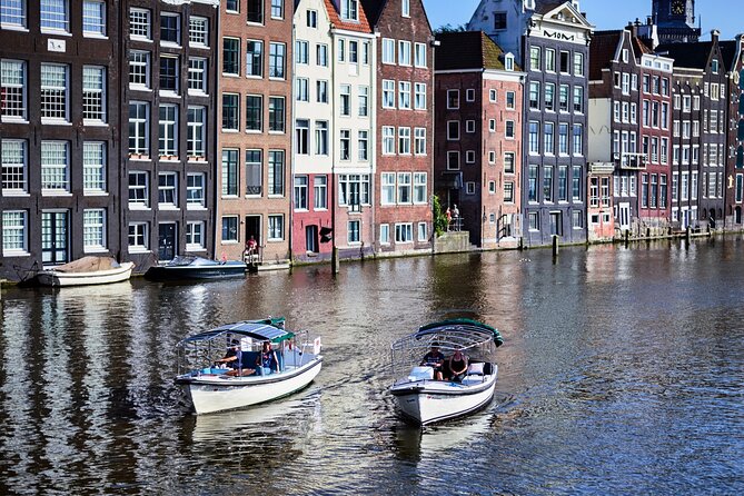 Discover the Channel Quarter in Portuguese: 1.5 hours in the water - What the 90-minute route can show you