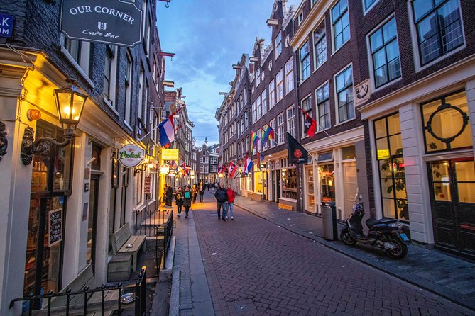 Discover the LGBT side of Amsterdam with a Local - Key points at a glance