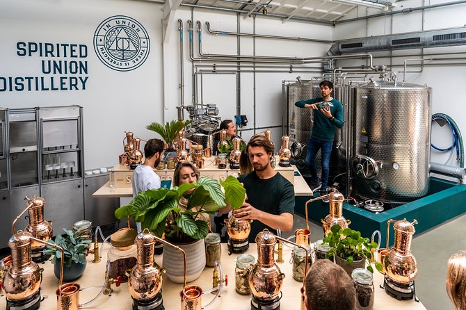 Distilling Class @ Spirited Union Rum Co. (Amsterdam) - Friendly instruction and the social side
