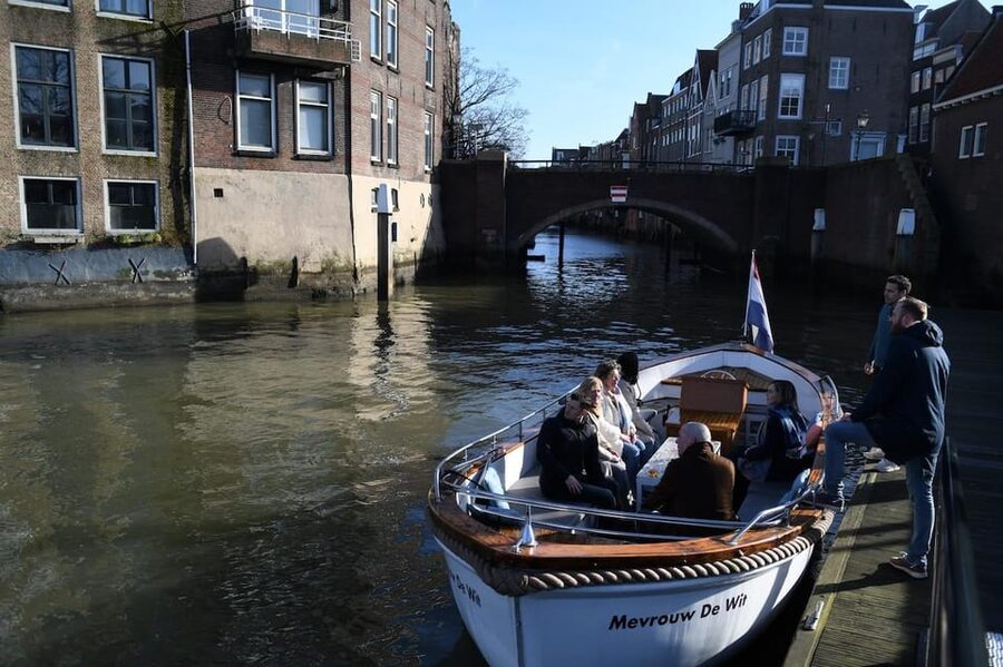 Dordrecht: City Canal Cruise - Booking Flexibility and Practical Value