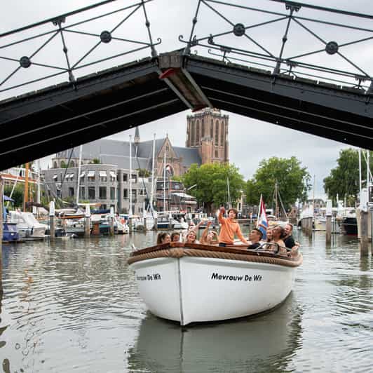 Dordrecht: City Canal Cruise - Starting at Grote Appelsteiger