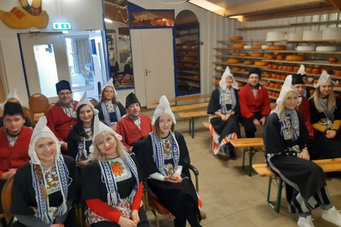 Dutch Experience in Volendam with Traditional Outfits - What happens at Simonehoeve in Katwoude