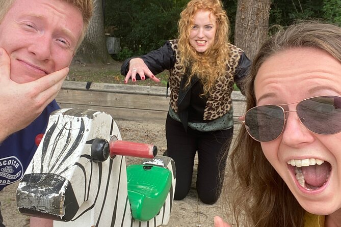 e-Scavenger hunt Emmen: Explore the city at your own pace - Hunebed D45 and Hunebed D43