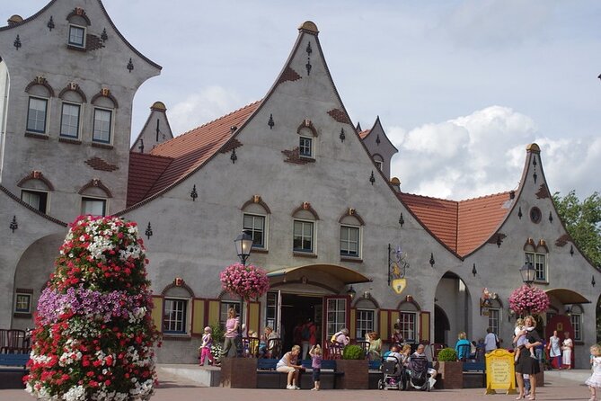 e-Scavenger hunt Enkhuizen: Explore the city at your own pace - Fairy tales at Sprookjeswonderland