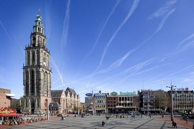 e-Scavenger hunt Groningen: Explore the city at your own pace - Hoofdstation and University Museum Groningen