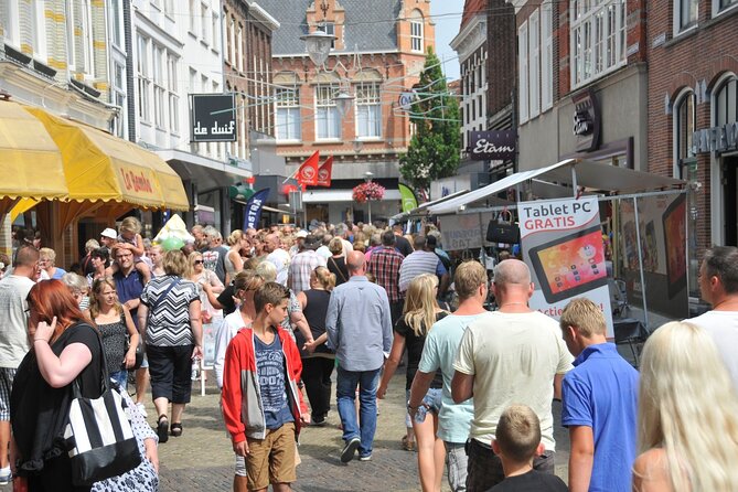 e-Scavenger hunt Sneek: Explore the city at your own pace - Sneek Town Hall and the city’s old power center