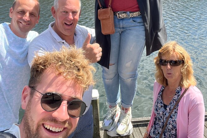 e-Scavenger hunt Volendam: Explore the city at your own pace - Starting at Pallasplantsoen, not the postcard center