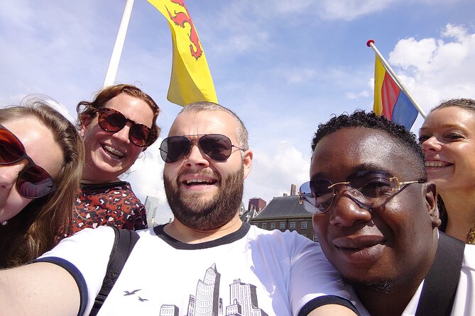 e-Scavenger hunt Volendam: Explore the city at your own pace - De Halve Maen and the IJsselmeer marina